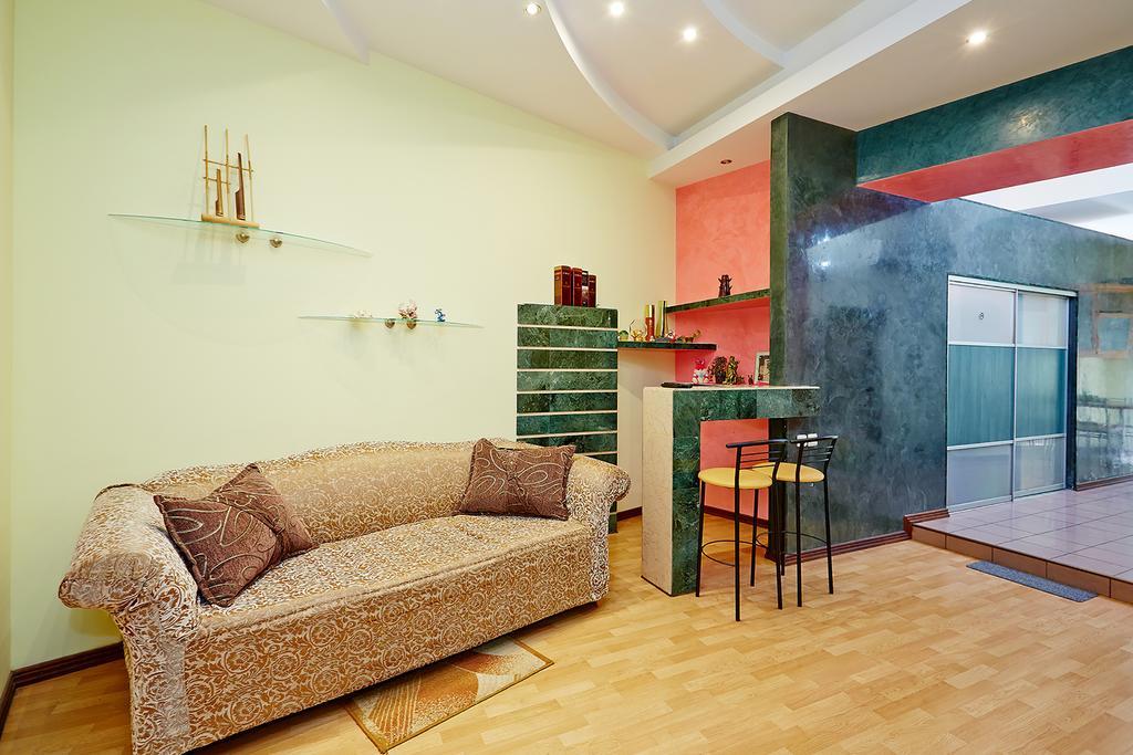Apartment Deribasovskaya With Jacuzzi Odesa Exterior foto