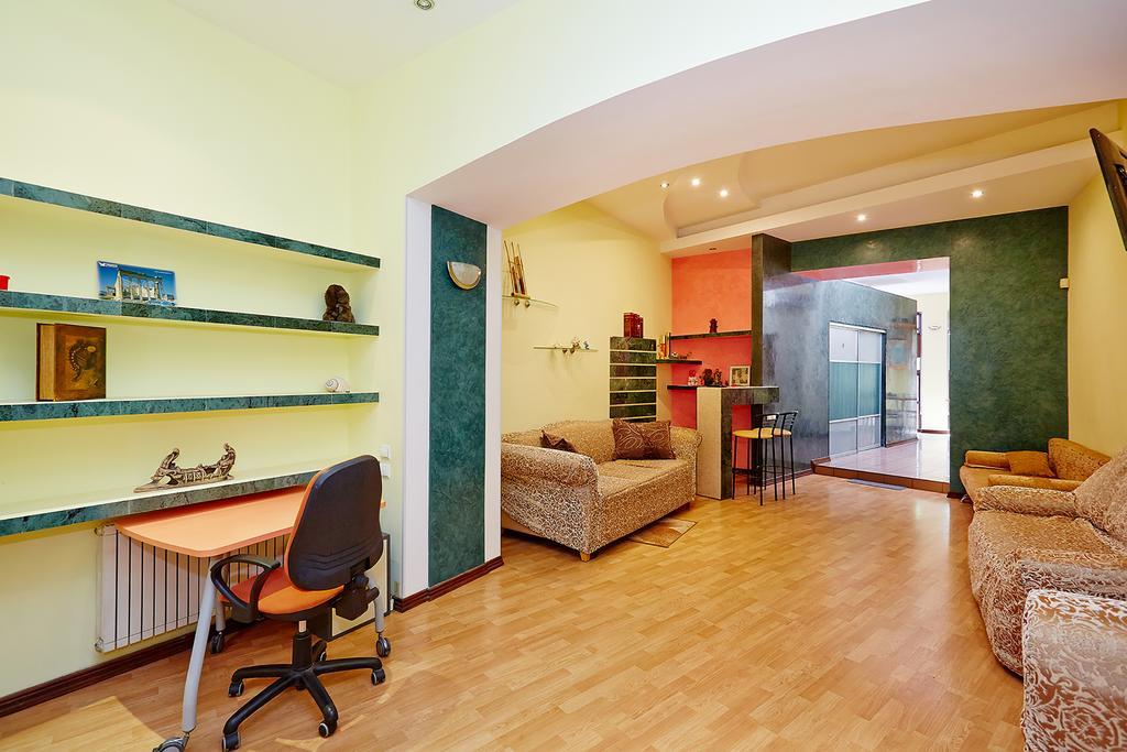 Apartment Deribasovskaya With Jacuzzi Odesa Exterior foto